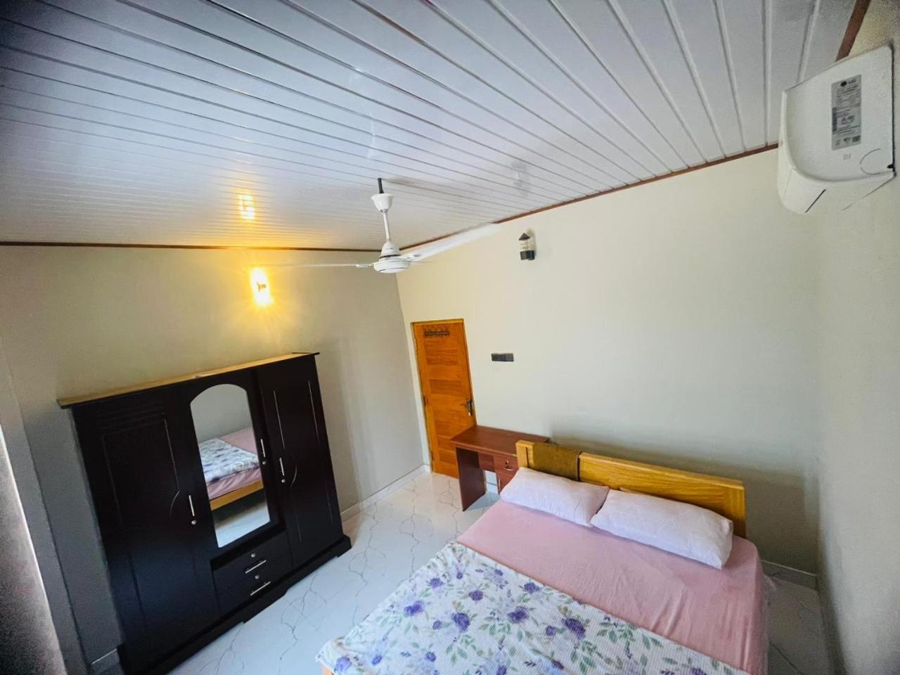 Sunset Chalet Mullaittivu 外观 照片