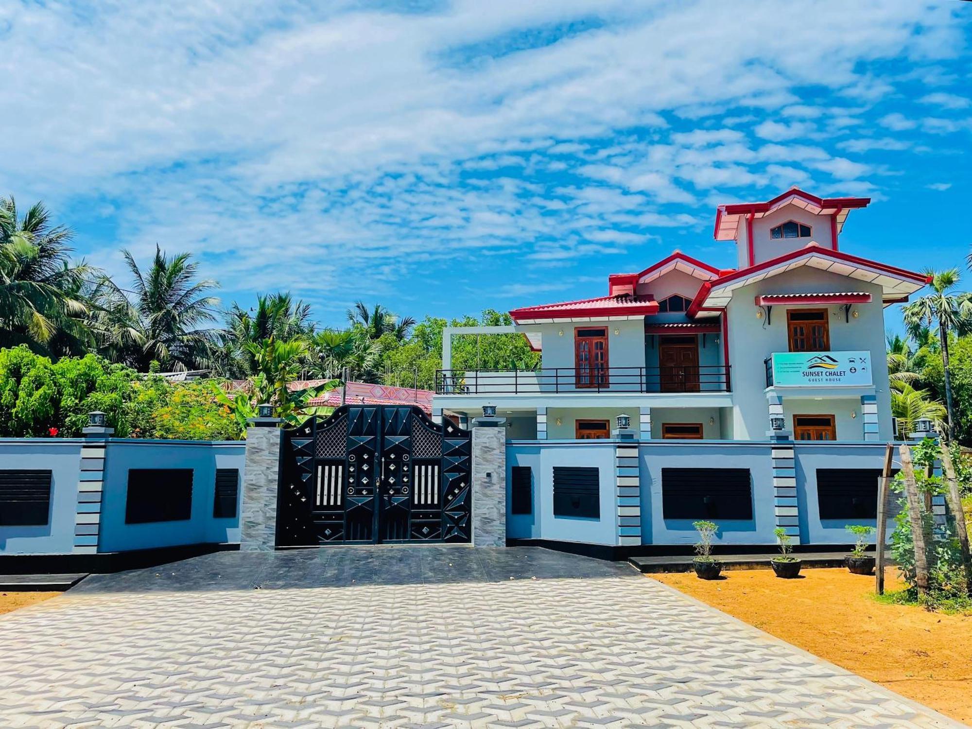 Sunset Chalet Mullaittivu 外观 照片